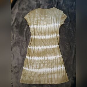 GAP * T-SHIRT DRESS * SIZE S * TIE DYE * OLIVE GREEN * SUMMER DRESS